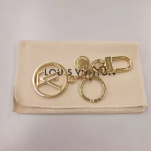 ルイヴィトン LV キーホルダーを買取しました。のサムネイル