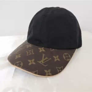 LV ルイヴィトン キャップをお買取りしました。のサムネイル
