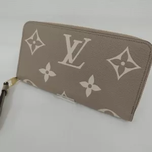 LV財布 M69794 ジッピー・ウォレットを買取しました。のサムネイル