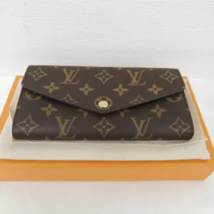 LV　ルイヴィトンの財布を買取しました。のサムネイル
