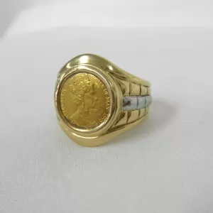 K18/PT900 コイン入りの指輪を買取しました。のサムネイル